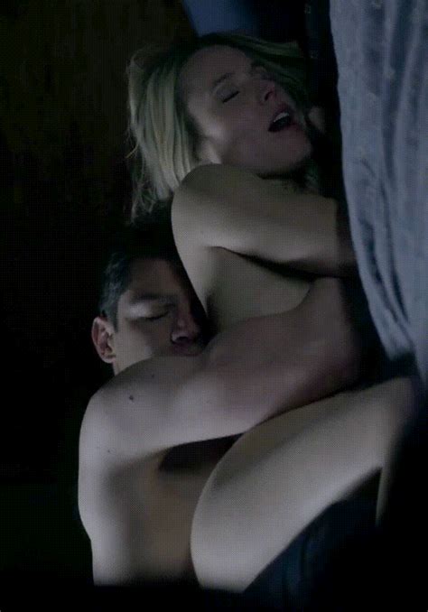 Kristen Bell Liking The Plot From Behind Veronica Mars S E Nude