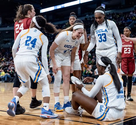 Gallery After Defeating Usc Womens Basketball Ends Pac Chances At