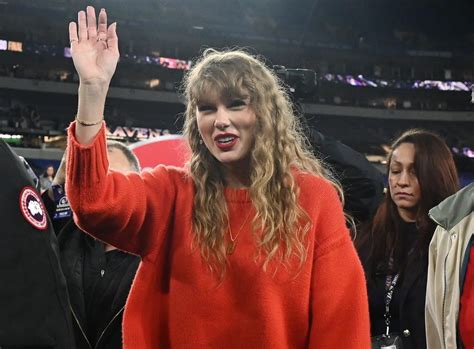 Swift In Tokyo Night Before Super Bowl Can She Make The Game