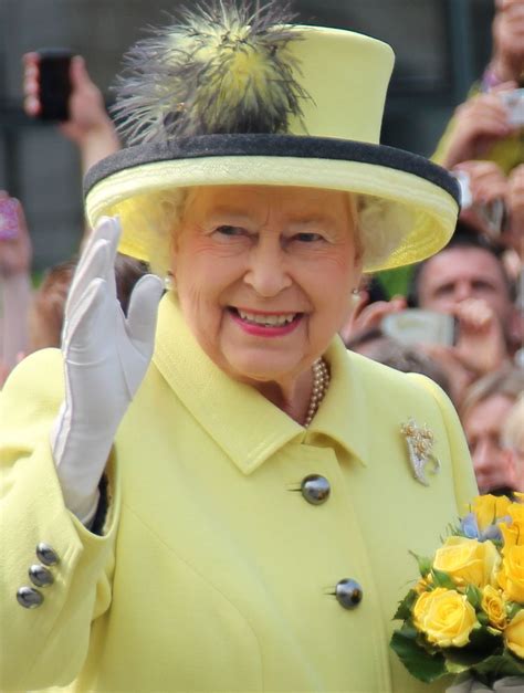 Megszületett erzsébet királynő tizedik dédunokája. 20 érdekesség a rekorder Erzsébet királynőről | Tanárnő