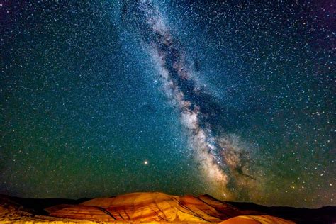 Milky Way Over The Oregon Painted Hills Smithsonian Photo Contest