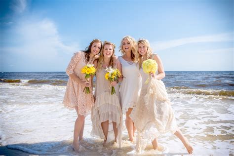 To make sure that your wedding pictures capture the true beauty of the most important day of your life, it's best to have a wedding venue that's already this is the best place to tie the knot if you're looking for small romantic destination weddings on the beach. Weddings - Mexico Beach