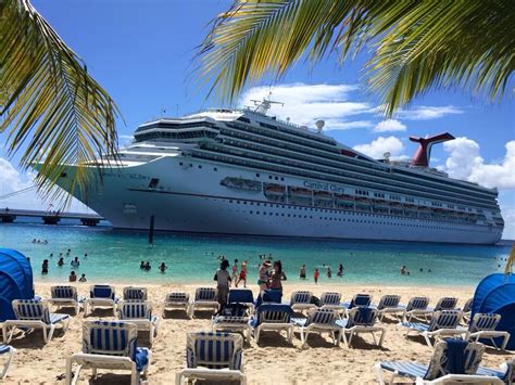 Cruise Ship Bahamas