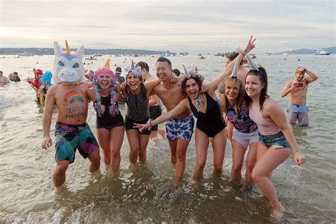 Vancouverites Strip Down For Th Annual Polar Bear Swim Photos Listed