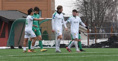 Poznaj przebieg kariery, statystyki z ostatnich sezonów. - Godt å spille kamp igjen / HamKam