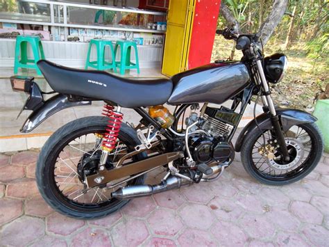 Foto motor rx king full modif airbrush jogja solo. RX King Modifikasi TERBAIK Dan Ter-Update 2015 | Area Modifikasi Motor & Foto Motor Modifikasi