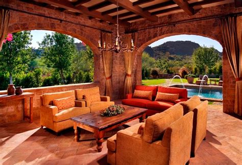 One thing who does not love this lovely décor style. Paradise Valley Tuscan Style