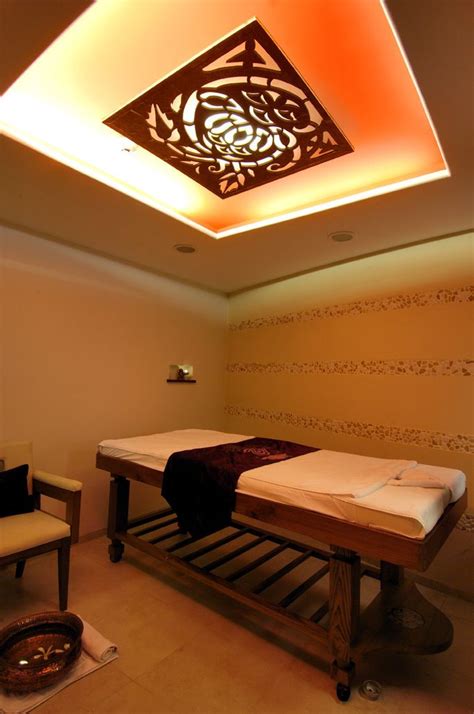 9 Best Luxury Day Spas In Mumbai To Relax And Rejuvenate Luxury Spa Luxury Sofa Spa