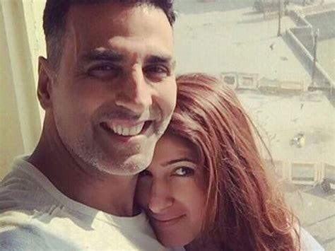 akshay kumar and twinkle khanna latest selfie in shrek universe will make you go a filmibeat