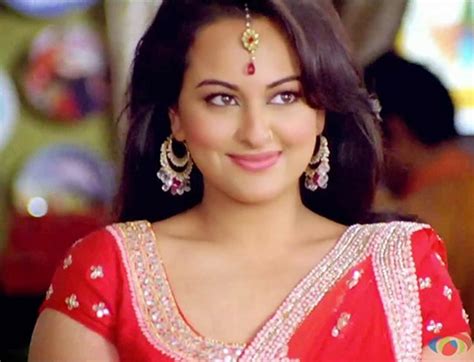 Most Beautiful And Exclusive Photo Of Sonakshi Sinha Models Gallery