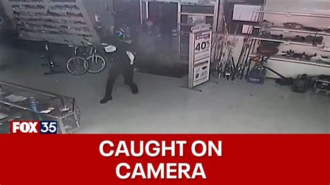 Caught On Cam Thieves Break Into Pawn Shop Youtube