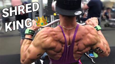 How I Stay Shredded All Year Round Youtube
