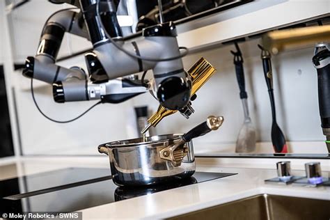 Robotic Kitchen Assistant Will Cook 5000 Recipes From Scratch