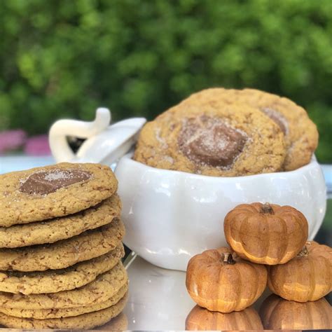 Pumpkin Spice Toffee Cookies With Dove Caramels Maroscooking Toffee
