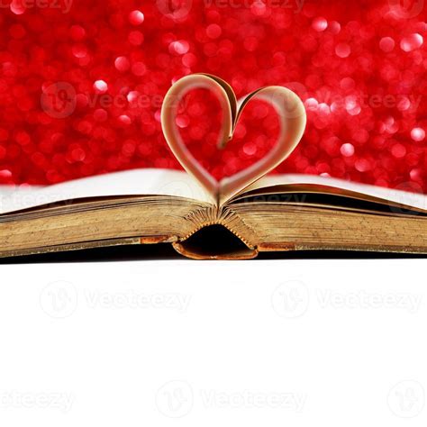 Heart Shaped Book Pages 953833 Stock Photo At Vecteezy