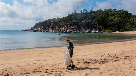 Clean Up Australia Day 2022 Magnetic Island Beach Clean Townsville Hike And Explore