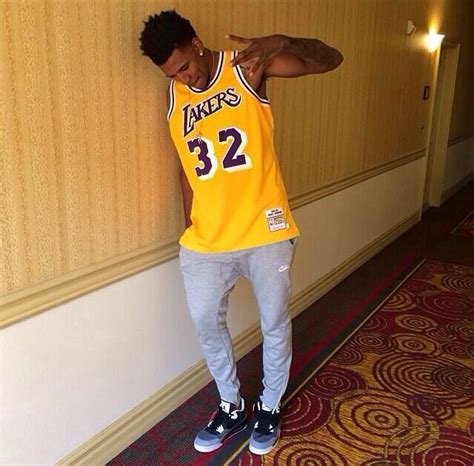 Pin By Lauren Koonce On Sports Nba Outfit Mens Outfits Jersey Outfit