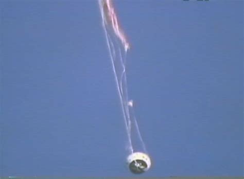 Nasa Releases Images And Video Of Orion Failed Parachute Test