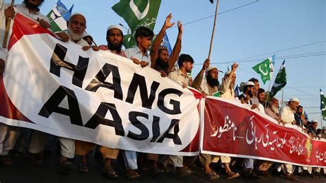 Pakistan Blasphemy Case Asia Bibi Freed From Jail Bbc News