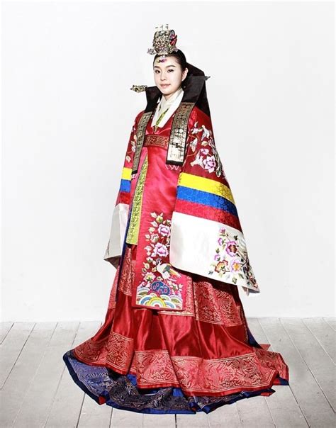 Traditional Korean Wedding Dress 궁중 의상 패션 드레스 패션