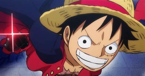 One Piece Star Inaki Godoy Shows Off Piano Skills In New Video