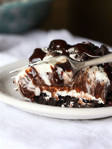 By eat thisposted on june 19, 2020. Decadent Chocolate Lasagna Dessert with Oreo Cookie Crust
