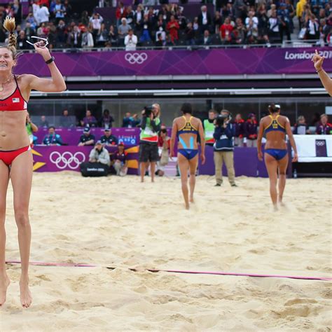 Misty May Treanor And Kerri Walsh Win Gold Medal In Beach Volleyball Final News Scores