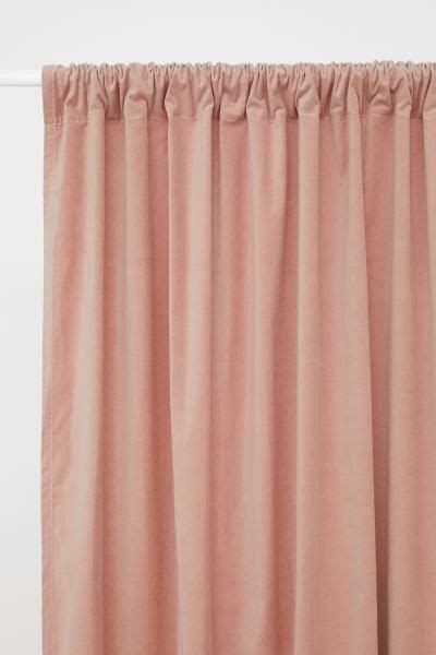 Light Pink Bedroom Curtains Curtains And Drapes