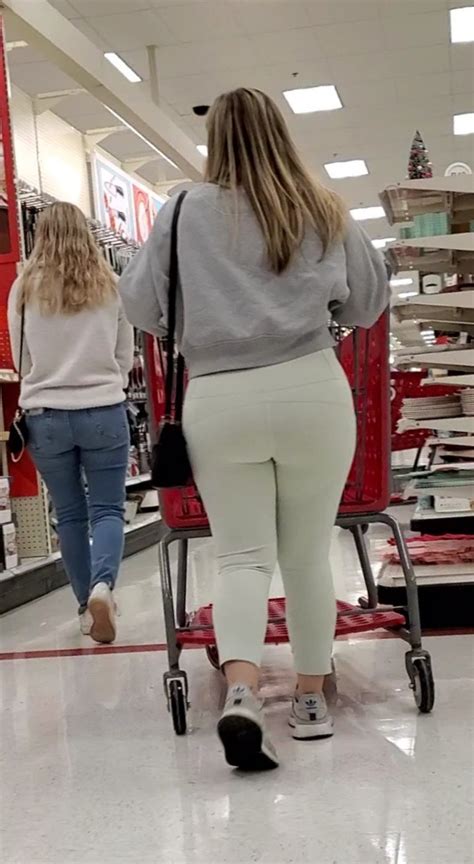 tight curvy teen ass spandex leggings and yoga pants forum