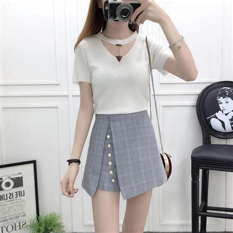 New Summer 2018 T Shirt And Skirt Korean Fashion Girl Suits Grid Divided Button Skirts Top Sweater