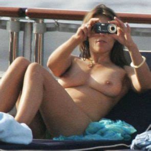 Elizabeth Hurley Nude Pics Porn And Topless Sex Scenes