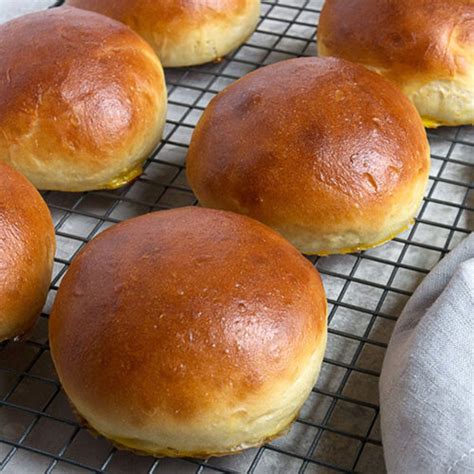 Simply Perfect Homemade Hamburger Buns Seasons And Suppers