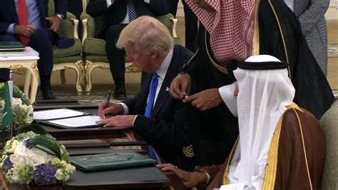 president trump receives saudi gold medal cnn video