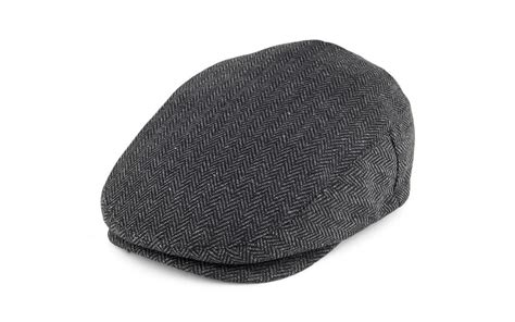 After two decades of little change in style or. A Visual Guide to Men's Dress Hats - The GentleManual