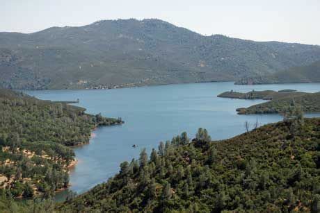 It is formed by the new exchequer dam imp. Lake McClure: Boating, Fishing, Water Skiing | Water ...