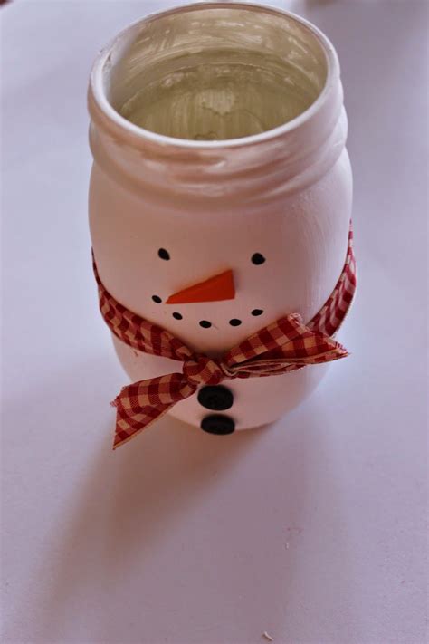 Painted Mason Jar Snowman Craft T Mason Jar Snowman Snowman Crafts Christmas Jars