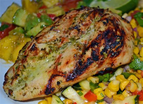 Spread the sour cream mixture on top of the chicken. Pioneer Woman's Tequila Lime Chicken in 2020 | Recipes ...
