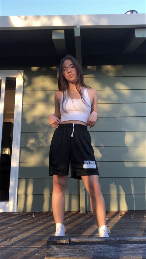 Maybe you would like to learn more about one of these? Cute athletic outfit in 2020 | Shorts outfits women, Cute ...