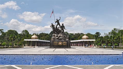 First monument at tugu negara. National Monument - Malaysia | Tugu Negara, literally the ...