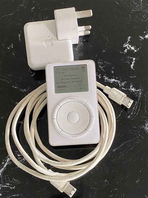 Original Apple Ipod Classic 1st Generation 5gb Audio Portable Audio