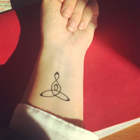 Tatuaje Madre E Hija Deathly Hallows Tattoo Tattos Fish Tattoos