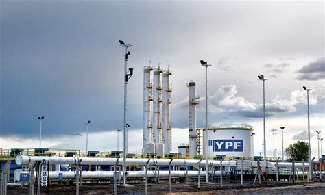 That last part means one thing: Sin techo: YPF volvió a aumentar las naftas - Pulso noticias