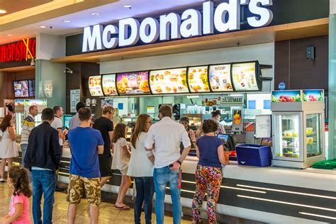 In this post, we will provide an information about mcdonald's restaurant. McDonald's Has A Huge Plan to Win Back Customers - Wall ...