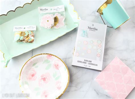 These pink bath bombs are scented with organic rose essential oil and topped with real rose petals. Bath Bomb Baby Shower Favors with Cricut - Lydi Out Loud