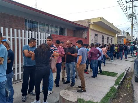 El ine explicó que si el día de la elección no te encuentras cerca de tu casilla, puedes votar en casillas especiales, por los cargos de diputaciones federales. Se agotan temprano boletas en casilla especial de San ...