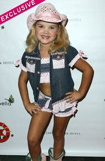 Toddlers And Tiaras Star Eden Wood On Her Runway Debut A Cutie Patootie