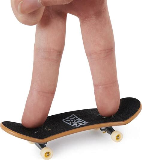 Tech Deck Single Pack Finger Skateboard 98 Cm 4 Pieces