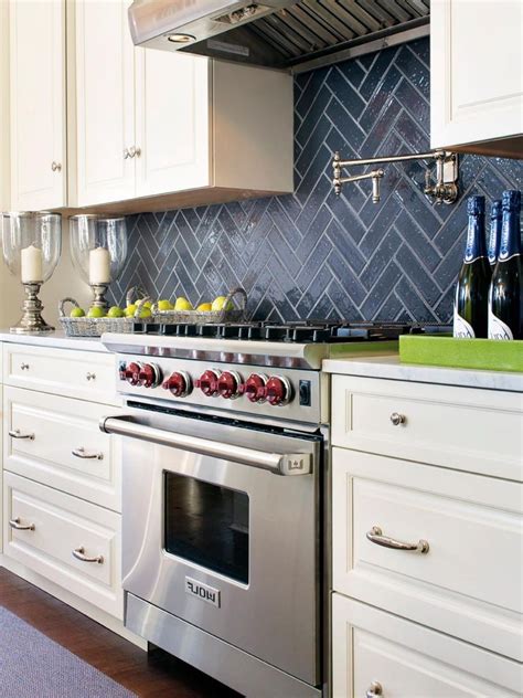 Dark gray kitchen cabinets & dark gray backsplash. 70+ Stunning White Cabinets Kitchen Backsplash Decor Ideas