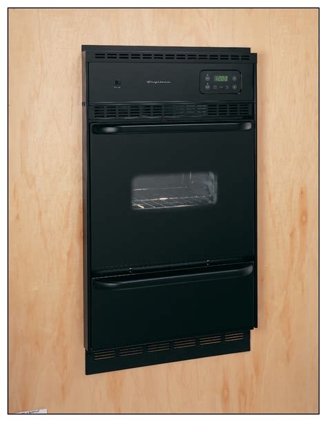 Best Buy Frigidaire 24 Built In Single Gas Wall Oven Black Fgb24l2ab