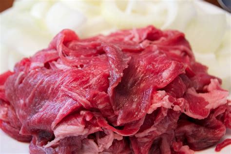 The japanese usually broil or boil the thin strips. little japan mama : Gyudon Recipe